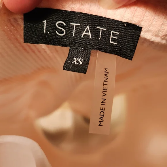 1 State Tie Dye Top - Picture 5 of 7